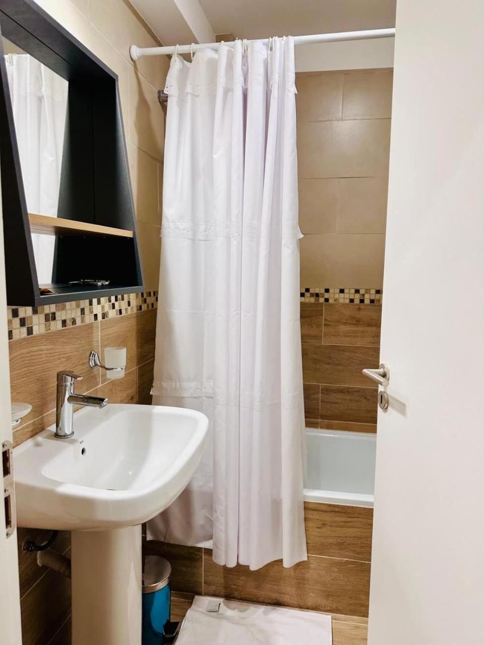 Aunaisin - Apartamentos 9 De Julio 52 أوشويا المظهر الخارجي الصورة